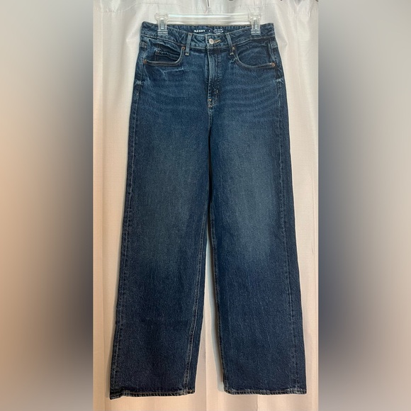 Old Navy Denim - Old Navy Sky-Hi Extra High-Rise Wide Leg Jeans – Size 6, Dark Wash